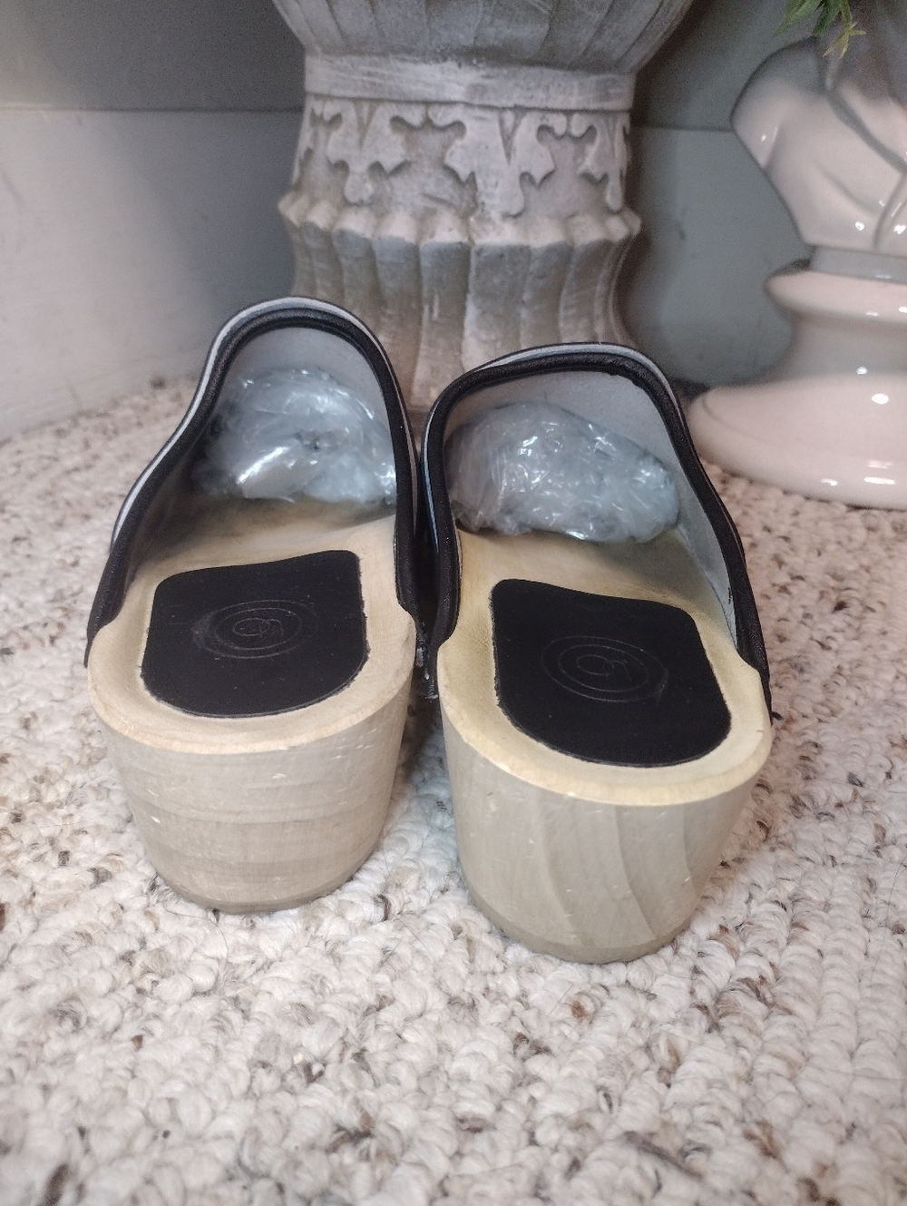 Urban Outfitters Black Slip-On Leather Clogs for Women - Picture 3 of 7